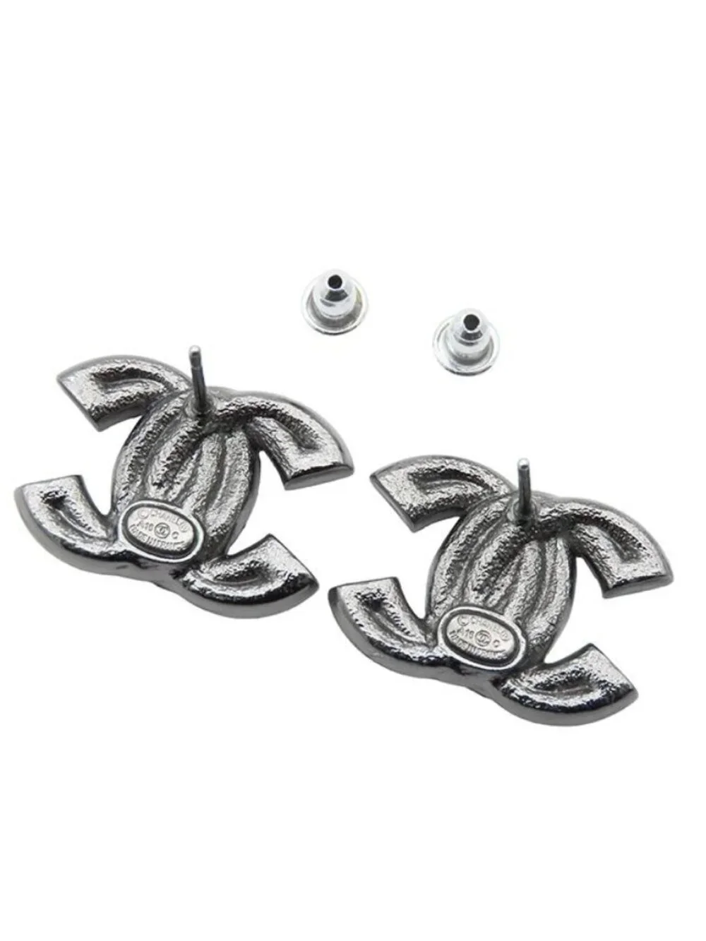 CHANEL odors notes costume